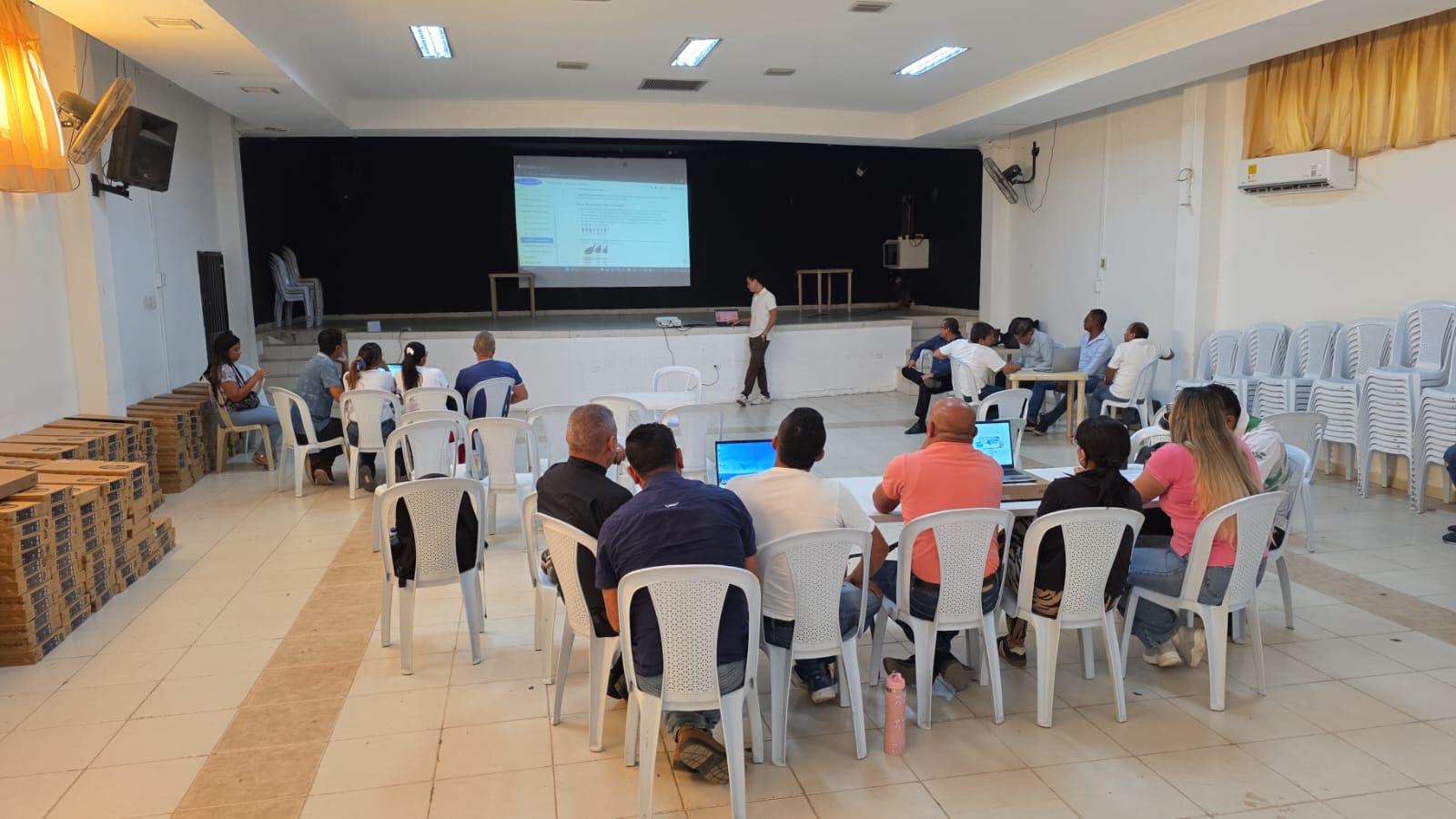Jornada de implementación en auditorio